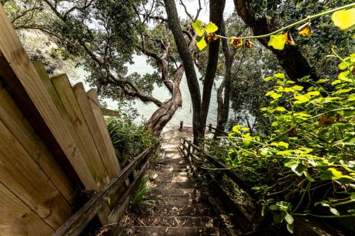 065_Tag 30 - Hidden Cove