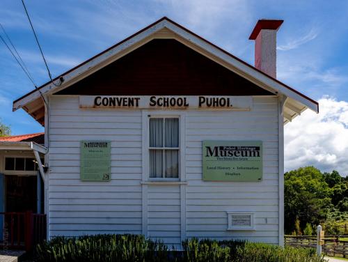 082_Tag 31 - Puhoi Village