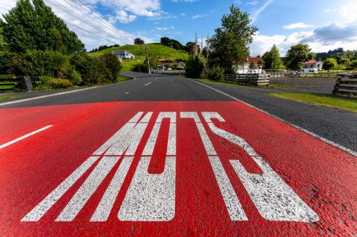 101_Tag 31 - Puhoi Village